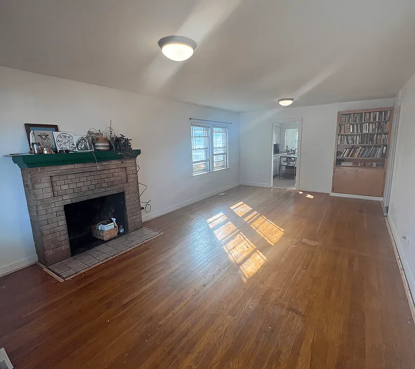 102 S 46th St