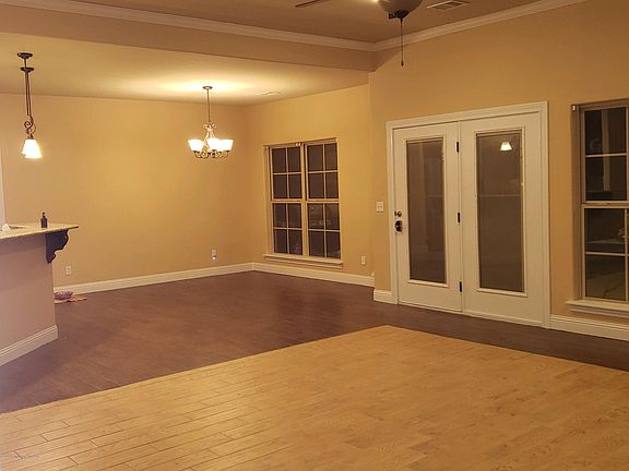 4th image of 817 Wilbanks Dr