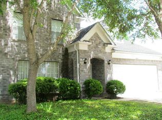 3901 Fernwood Dr, Pearland, TX 77584