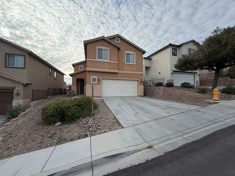1st image of 11255 Dahlia Grove St
