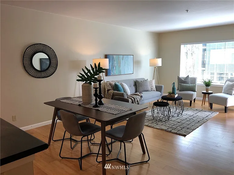 2717 Western Ave #436 — Photo 2