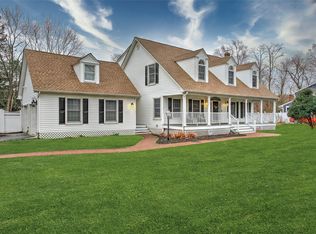 131 Main St, Setauket, NY 11733