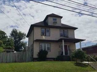 736 Dunmore St, Throop, PA