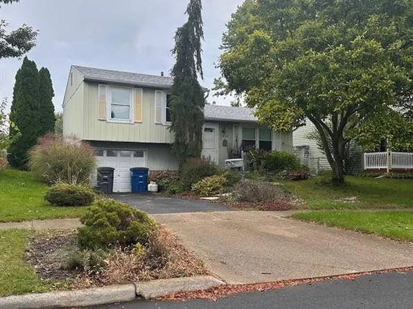 1947 Northwyck Dr, Toledo, OH 43611