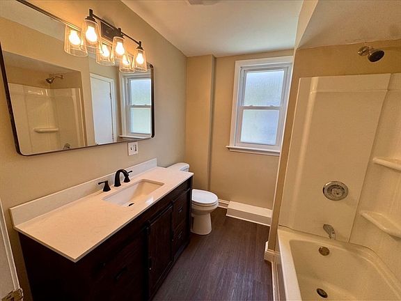 5th image of 77 Dartmouth St #2