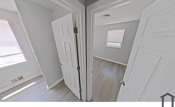 4th image of 2036 N Gratz St #1