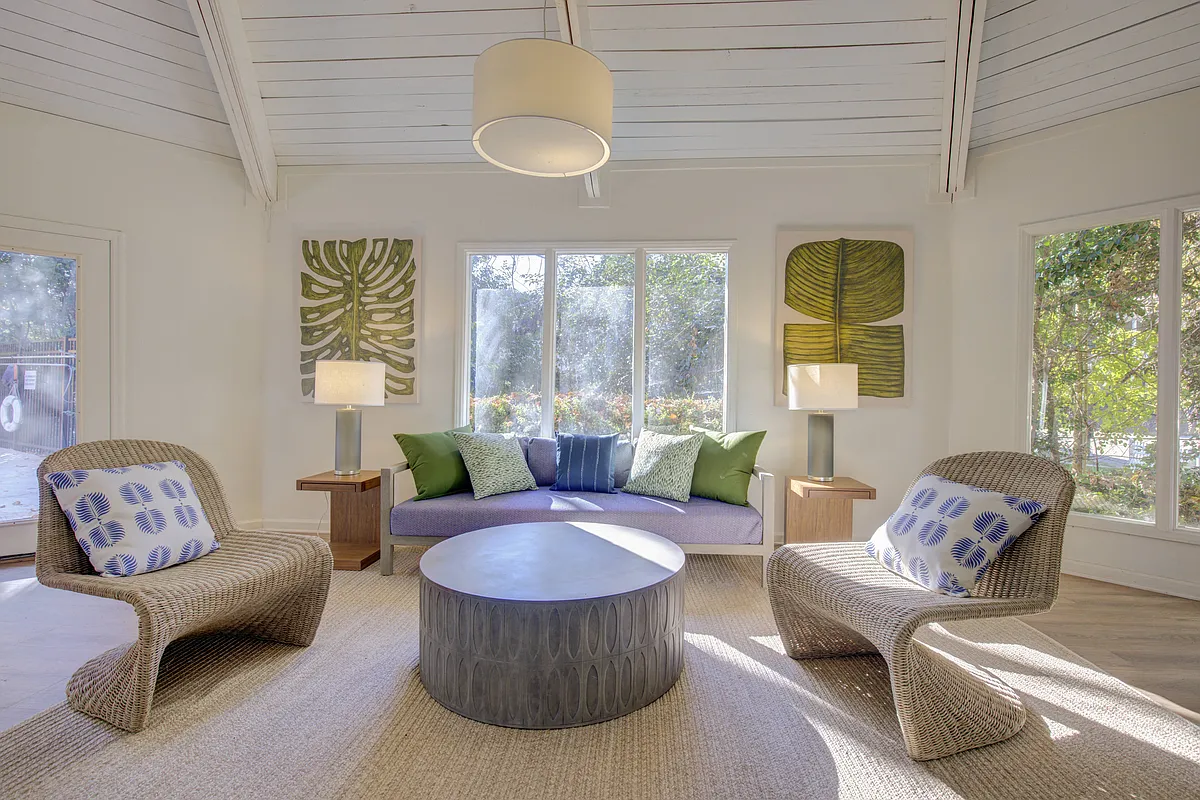 Building Photo - Montecito