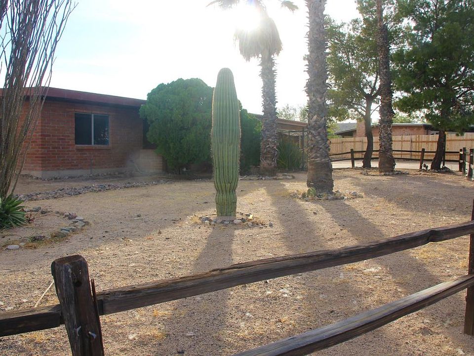 1st image of 18040 S Camino De Las Quintas