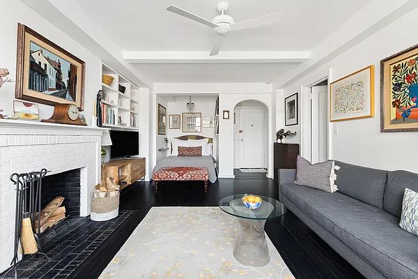 Sold by Compass | media 10