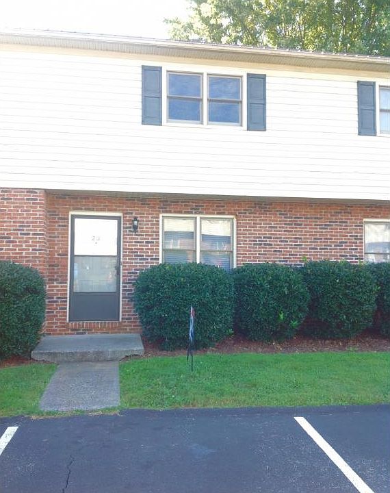 1st image of 1800 Seminole Dr APT 20