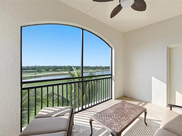 2538 Marquesa Royale Ln #Penthouse 5-301 — Photo 30