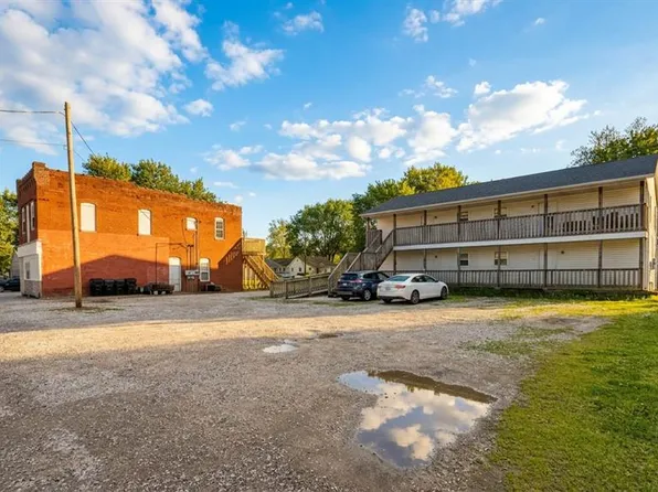 101-105 S 5th St, Dupo, IL 62239