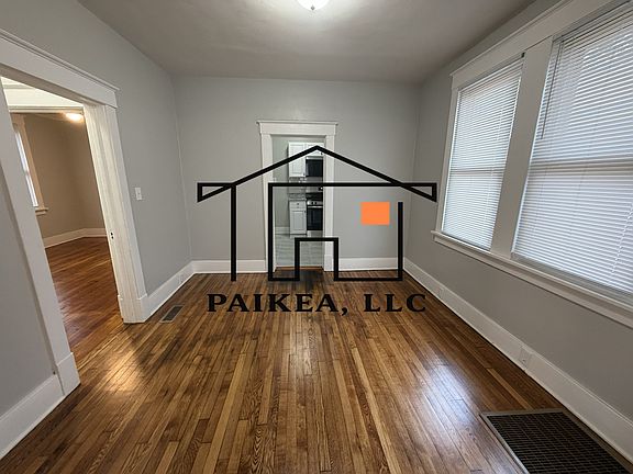 5th image of 2915 Burroughs St