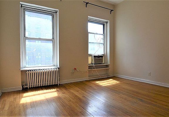 2nd image of 1596 3rd Ave APT 5B