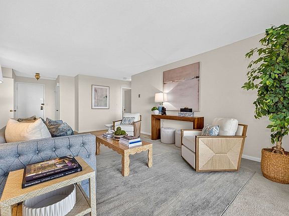 5th image of 280 Boylston St APT 804