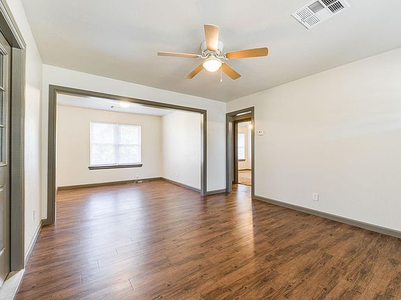 3rd image of 1731 Churchill Way