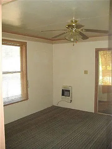 689 Beaumont Ave — Photo 4