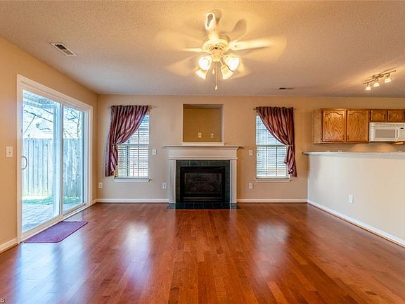 4th image of 4307 River Bluff Ter