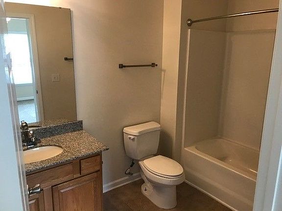 4th image of 132 Parsley Ln APT 104