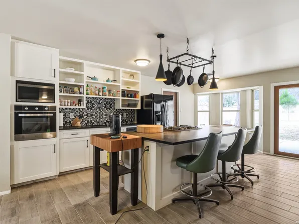 10919 Burr Oak, San Antonio, TX 78230