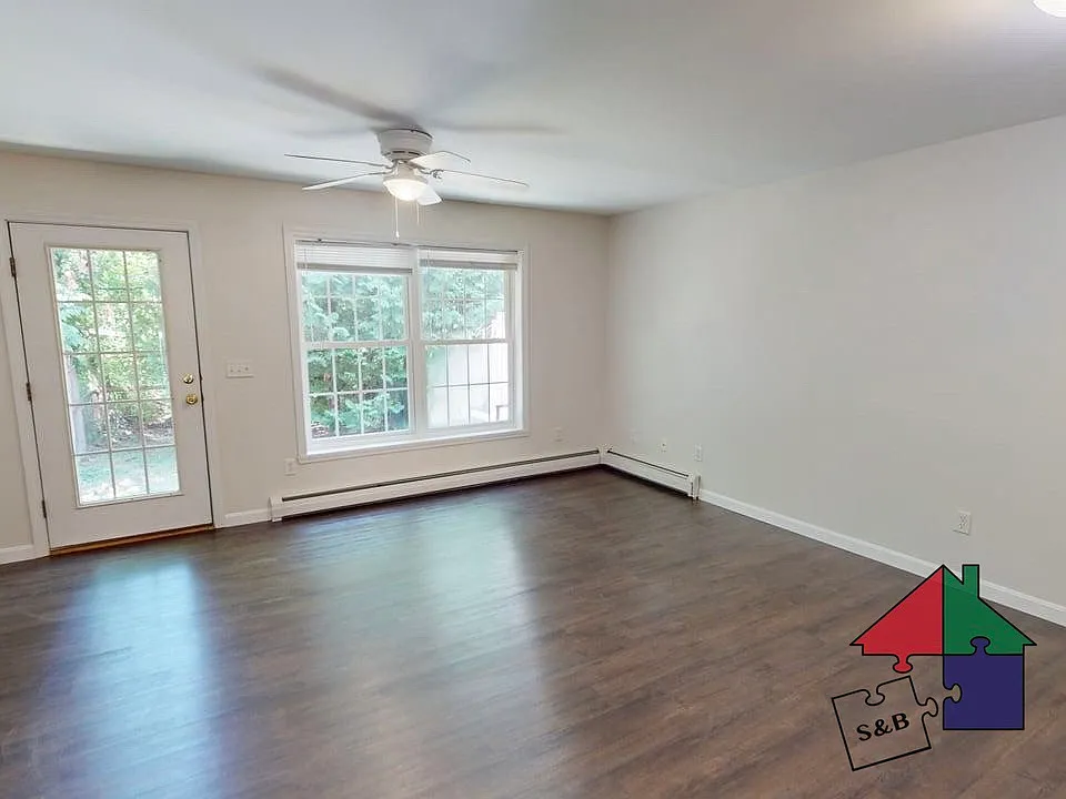 12 Boysenberry Dr #103