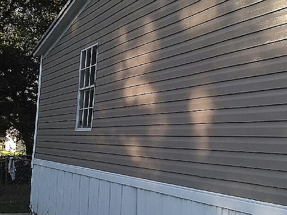 3rd image of 212 Cabot Ln