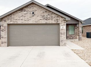 407 E 80th St, Lubbock, TX 79404