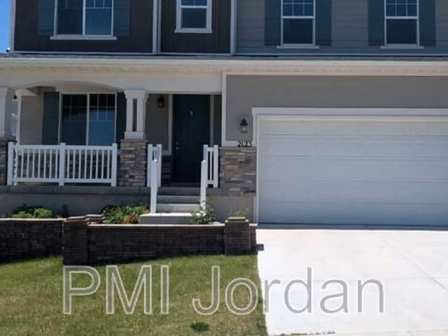 2123 N Wallflower Drive — Photo 1