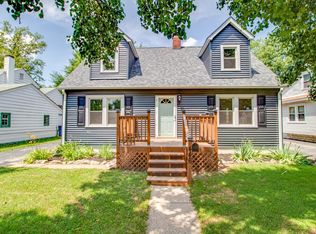 446 Tipton Ave, Wood River, IL 62095