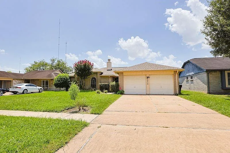 4 bed, 2.0 bath, 1505 sqft, $1,750 — Photo 3