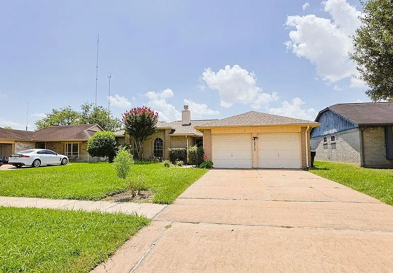 8215 Summer Quail Dr — Photo 3