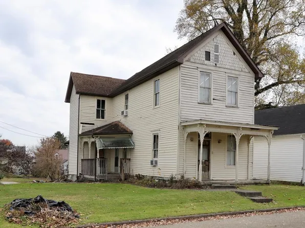 32 N Chestnut St, Jackson, OH 45640