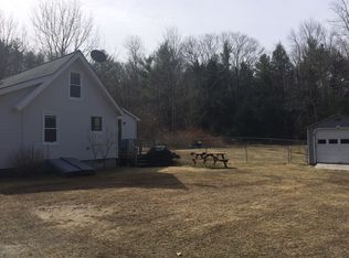 33 Curtis Rd, Williamsburg, MA 01096