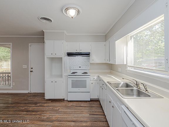 2nd image of 5314 Hartsdale Dr