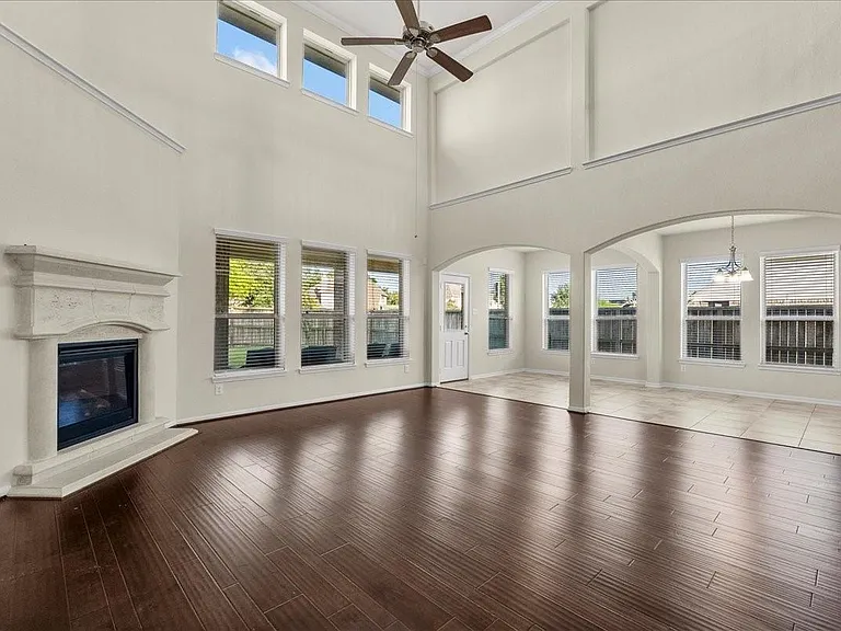 2246 Oakleaf Trail Ln — Photo 9