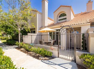22253 Shadow Valley Cir, Chatsworth, CA 91311