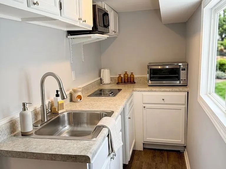 5443 N Saint Louis Ave — Photo 4