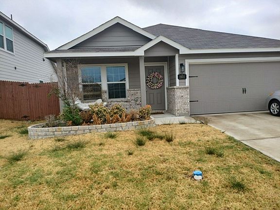2nd image of 2902 Cascade Ln