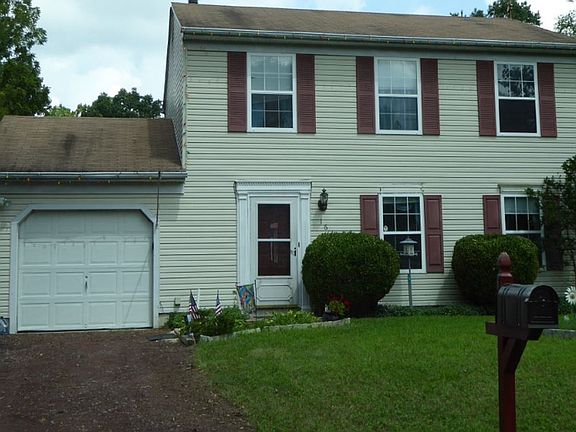 4th image of 16 Brown Ln