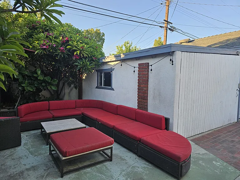 2363 Bloomdale St — Photo 31