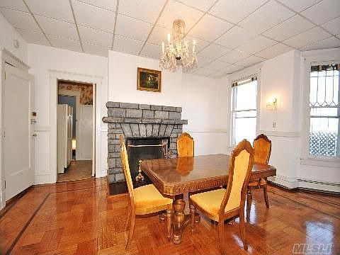 2nd image of 15712 Powells Cove Blvd