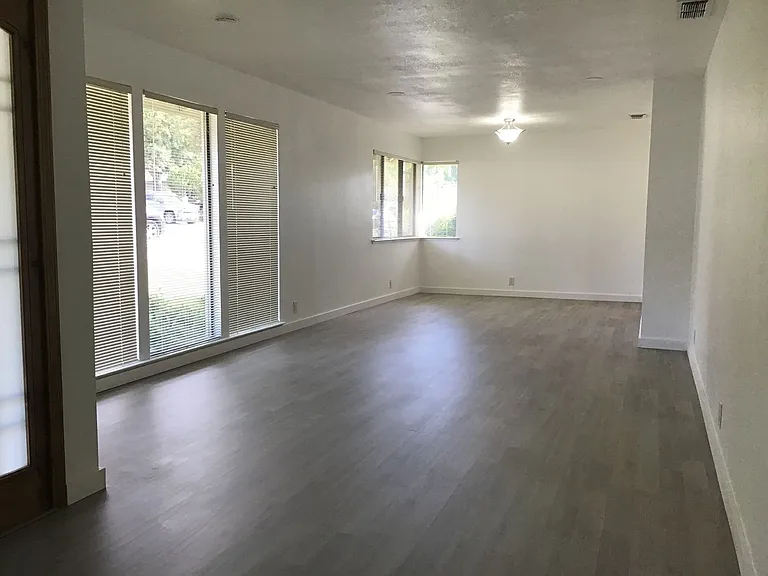 4365 Midas Ave — Photo 7