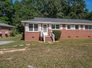 170 Old Petrie Rd, Spartanburg, SC 29302