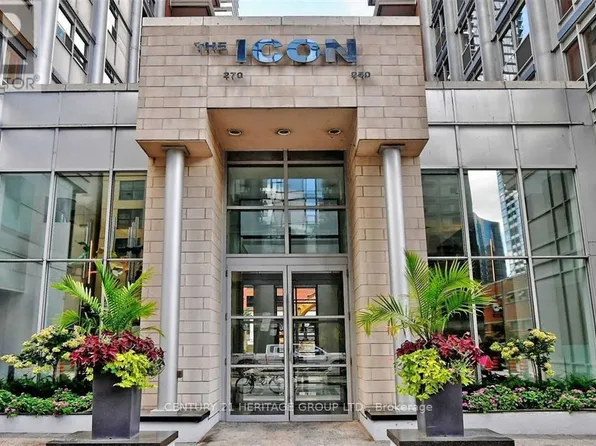 250 Wellington St W #926, Toronto, ON M5V 3P6