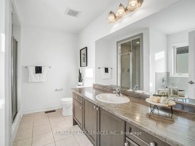 9 Copeman Ave — Photo 25