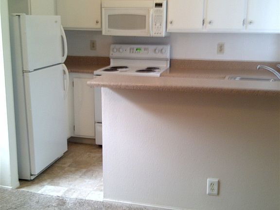 4th image of 1307 Caminito Gabaldon Unit G