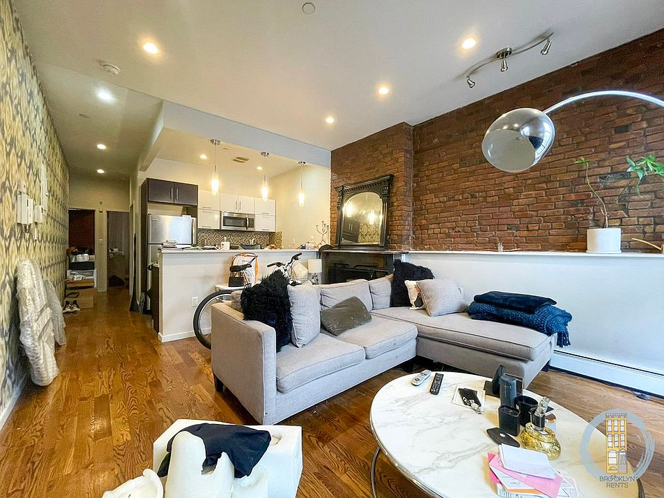 1st image of 310 Clifton Pl #1A