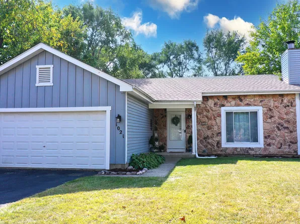 1021 Timberwood Ln, Algonquin, IL 60102