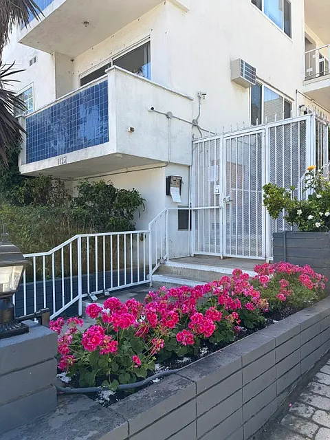 1 bed, 700 sqft, $2,295 — Photo 2