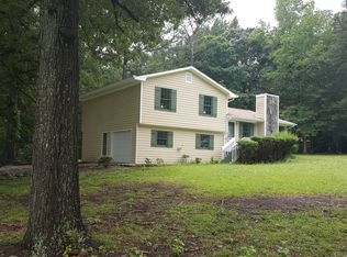 10 Hearthstone Dr, Newnan, GA 30263